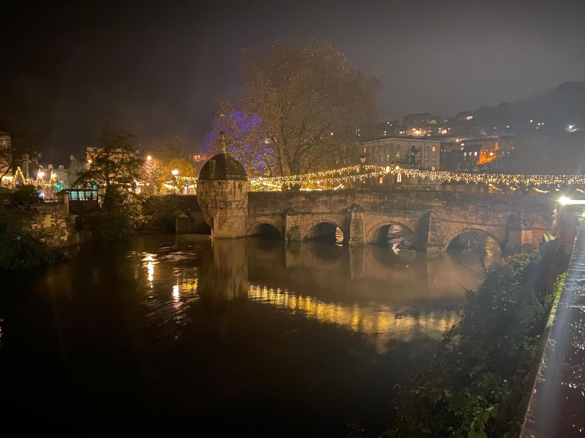 فيلا 'Downtown' @ Terracotta Court Bradford-On-Avon المظهر الخارجي الصورة