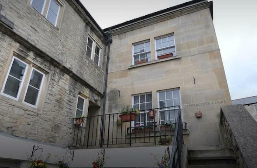 فيلا 'Downtown' @ Terracotta Court Bradford-On-Avon المظهر الخارجي الصورة